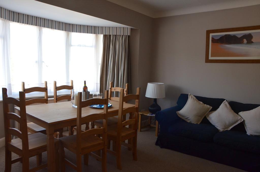 The Riviera Hotel & Apartments - Alum Chine Bournemouth Room photo